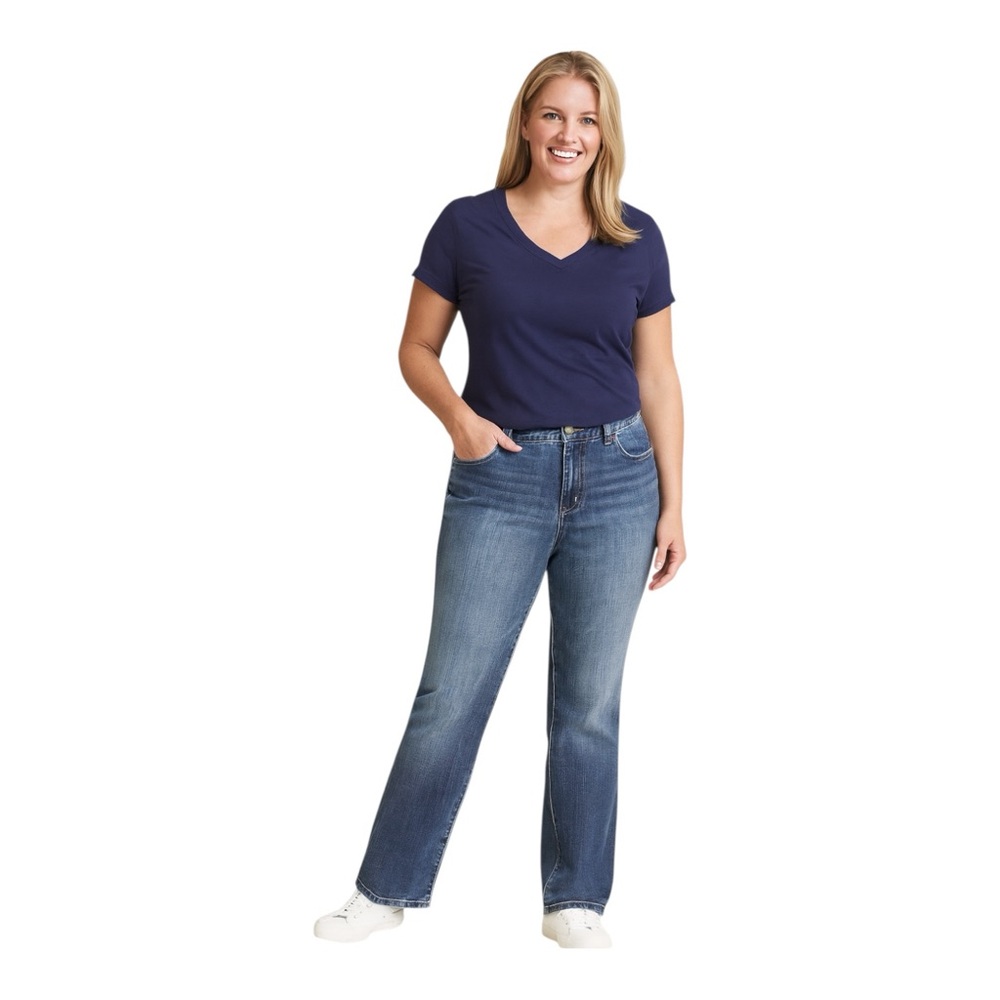Chico’s Platinum Denim Platinum Fit Barely Flare Jeans Size 2.5 Regular (18) BJ3